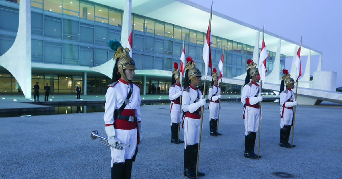 Militarización de Brasil y el papel político de las Fuerzas Armadas